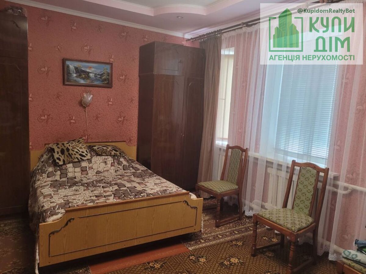 Продам гарненьку половину будиночку в Кущівці фото 1 Продам гарненьку половину будиночку в Кущівці фото 1