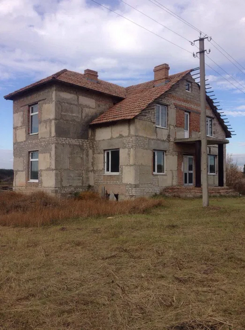 Продається двоповерховий будинок фото 1 Продається двоповерховий будинок фото 1