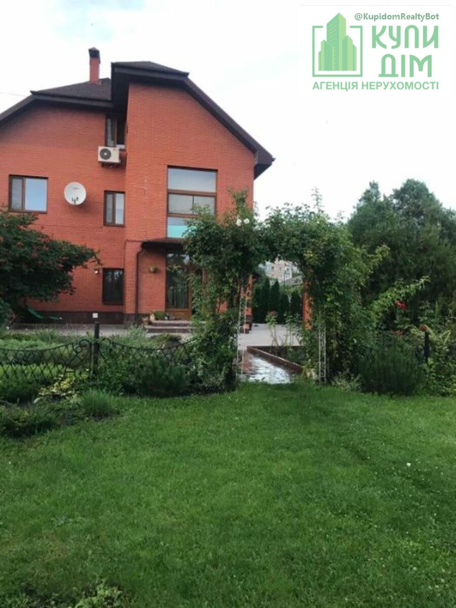 Продам розкішний будинок в центрі міста. фото 1 Продам розкішний будинок в центрі міста. фото 1