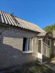 Продам будинок у центрі селища Яворницьке (Іларіонове) для життя таабо під бізнес фото 16 Продам будинок у центрі селища Яворницьке (Іларіонове) для життя таабо під бізнес фото 16