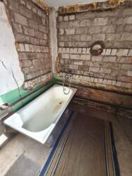 Продам будинок у центрі селища Яворницьке (Іларіонове) для життя таабо під бізнес фото 9 Продам будинок у центрі селища Яворницьке (Іларіонове) для життя таабо під бізнес фото 9