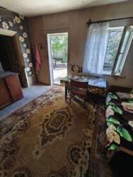 Продам будинок у центрі селища Яворницьке (Іларіонове) для життя таабо під бізнес фото 11 Продам будинок у центрі селища Яворницьке (Іларіонове) для життя таабо під бізнес фото 11