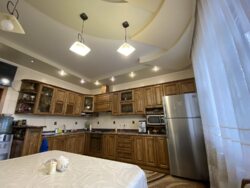 ДОБРОТНИЙ житловий будинок на Лелеківці. фото 13 ДОБРОТНИЙ житловий будинок на Лелеківці. фото 13