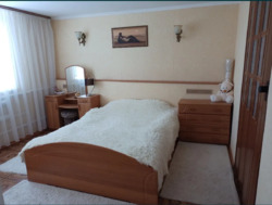 Продається чудовий будинок з доглянутим подвір’ям! 💰 Ціна: 70000 фото 1 Продається чудовий будинок з доглянутим подвір’ям! 💰 Ціна: 70000 фото 1