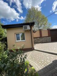 Продам затишний двоповерховий будинок із садом та охоронюваною територією фото 6 Продам затишний двоповерховий будинок із садом та охоронюваною територією фото 6