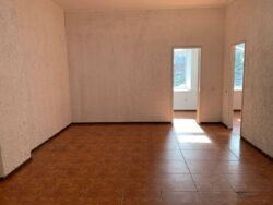 Продається будинок по вулиці Кримській вул., ( можливо під бізнес) фото 7 Продається будинок по вулиці Кримській вул., ( можливо під бізнес) фото 7