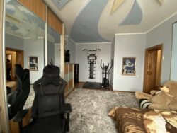 ДОБРОТНИЙ житловий будинок на Лелеківці. фото 10 ДОБРОТНИЙ житловий будинок на Лелеківці. фото 10