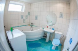 Продаж 2-х поверхового будинка у центрі міста. фото 1 Продаж 2-х поверхового будинка у центрі міста. фото 1