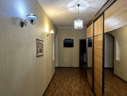 Продається розкішний 2- поверховий будинок фото 3 Продається розкішний 2- поверховий будинок фото 3