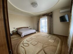 ДОБРОТНИЙ житловий будинок на Лелеківці. фото 9 ДОБРОТНИЙ житловий будинок на Лелеківці. фото 9