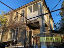 Продам 2-поверховий будинок у передмісті фото 1 Продам 2-поверховий будинок у передмісті фото 1