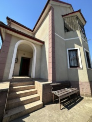 Будинок у місті! фото 3 Будинок у місті! фото 3