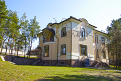 Дом 850 м2 участок 42 сотки в сосновом лесу в элитном КГ Козин Конча-Заспа фото 1 Дом 850 м2 участок 42 сотки в сосновом лесу в элитном КГ Козин Конча-Заспа фото 1