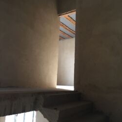  210, 3 , .  (), . ,   (-)  9