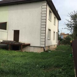  210, 3 , .  (), . ,   (-)  3