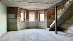 Продам таунхаус на Стрілецькій набережній!Внутр.роботи, буд.матеріали! фото 9 Продам таунхаус на Стрілецькій набережній!Внутр.роботи, буд.матеріали! фото 9