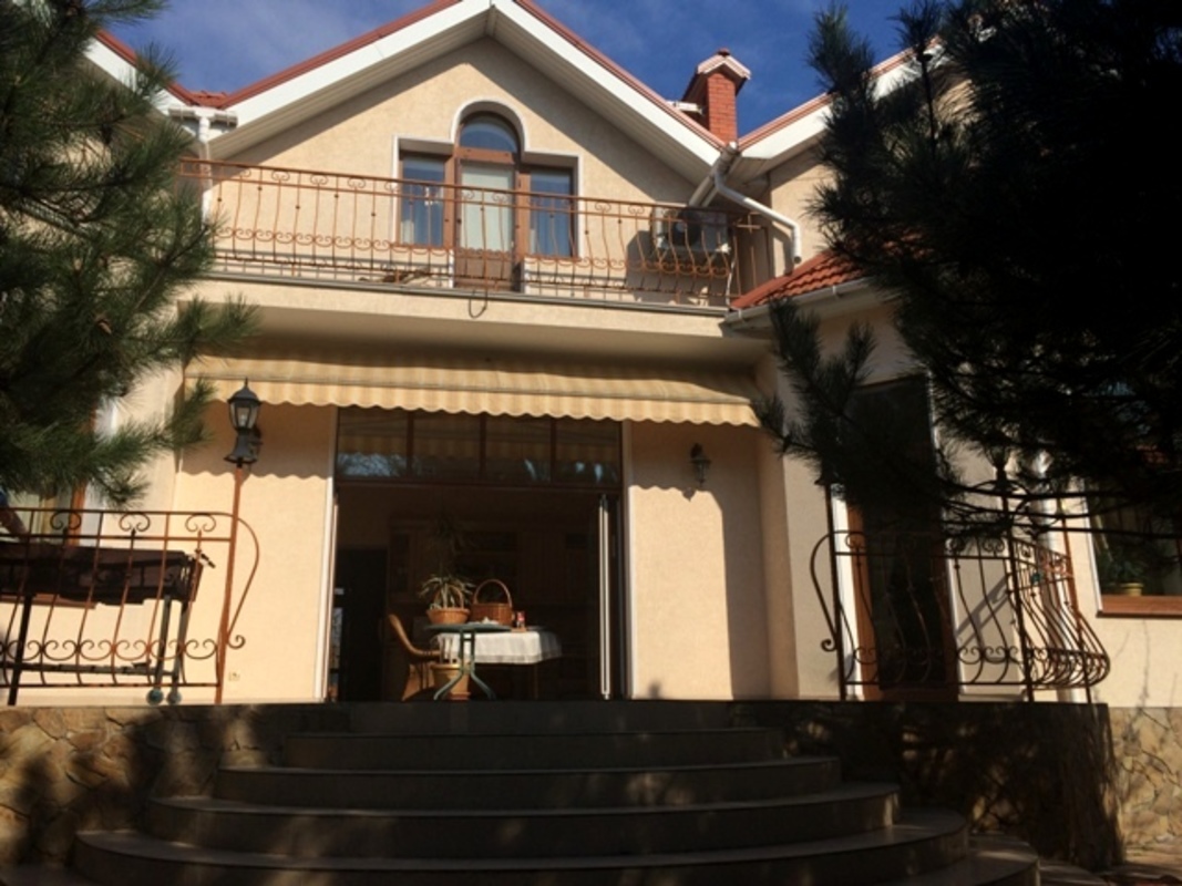 Продам 2-х эт. дом ул.Фонтанская дорога/15 станция Большого Фонтана. фото 1 Продам 2-х эт. дом ул.Фонтанская дорога/15 станция Большого Фонтана. фото 1