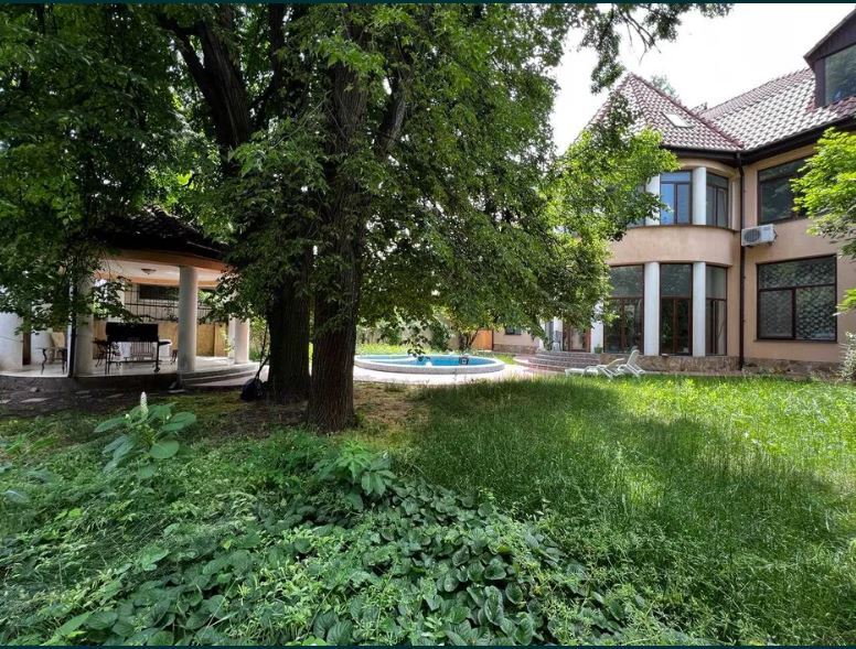 Продам роскошный 3-х эт. дом ул.Дачная /13 станции Большого Фонтана. фото 1 Продам роскошный 3-х эт. дом ул.Дачная /13 станции Большого Фонтана. фото 1