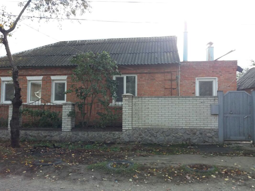 Полдома Р-н Автовокзала фото 1 Полдома Р-н Автовокзала фото 1