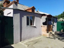 Полдома Рона фото 1 Полдома Рона фото 1