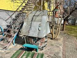 ������� �� ��������� ������� 184 �����, ��� ������� ������, � ���������� ������ �����, ���������, ���� �� ���� �����. ���� 9