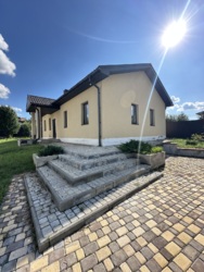 Будинок з ремонтом неподалік центру фото 3 Будинок з ремонтом неподалік центру фото 3