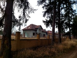 Будинок с.Високий Камінь 350м.кв.+35 соток землі фото 1 Будинок с.Високий Камінь 350м.кв.+35 соток землі фото 1