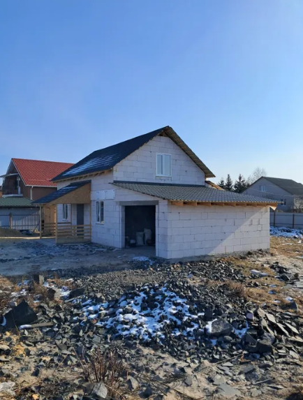 Продам будинок , в дуже чудовому місті, серед новобудов поруч вул .Саєнко фото 1 Продам будинок , в дуже чудовому місті, серед новобудов поруч вул .Саєнко фото 1
