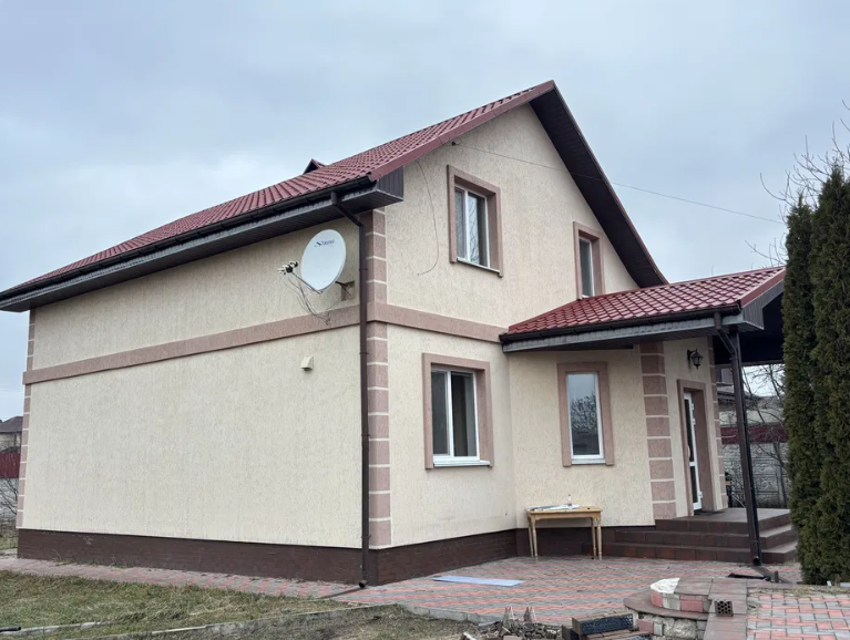 Великий комфортний будинок на Антоновича 150 000 $ фото 1 Великий комфортний будинок на Антоновича 150 000 $ фото 1