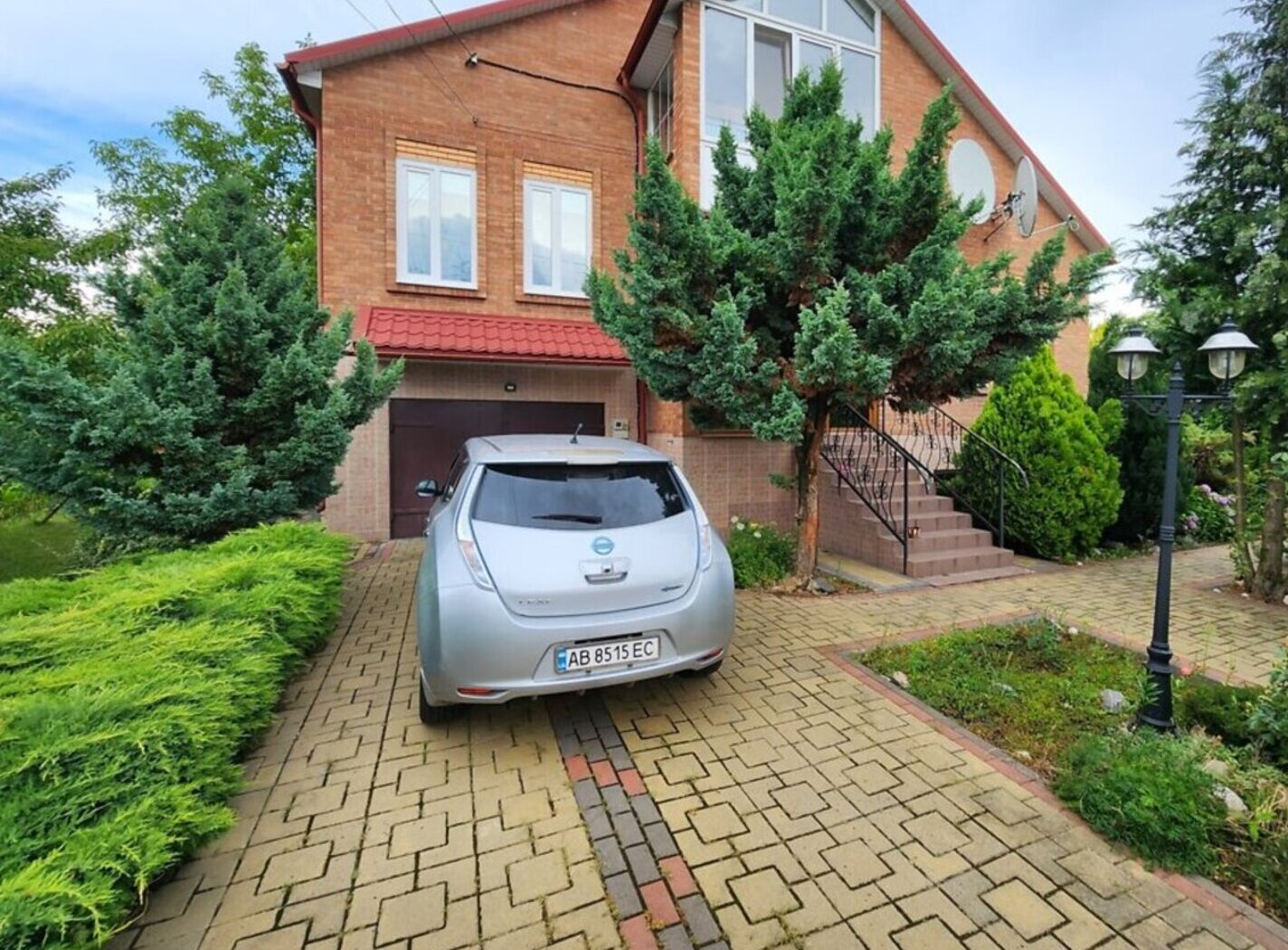 ������ 2 ����������� ������� � ������� �� 11.3 �����, 225 ��. �, 4 ������ ���� 1