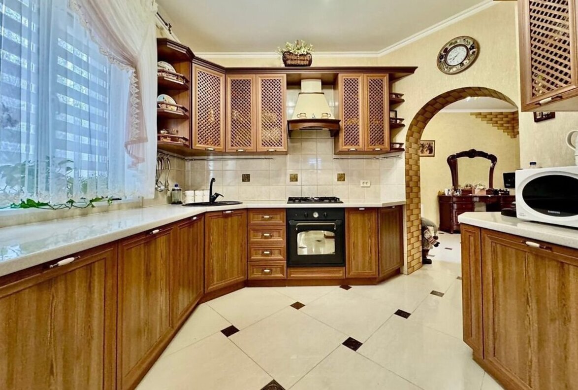 ������ 2 ����������� ������� ������ � ������� �� 6 �����, 187 ��. �, ���. ����������� ���� 1