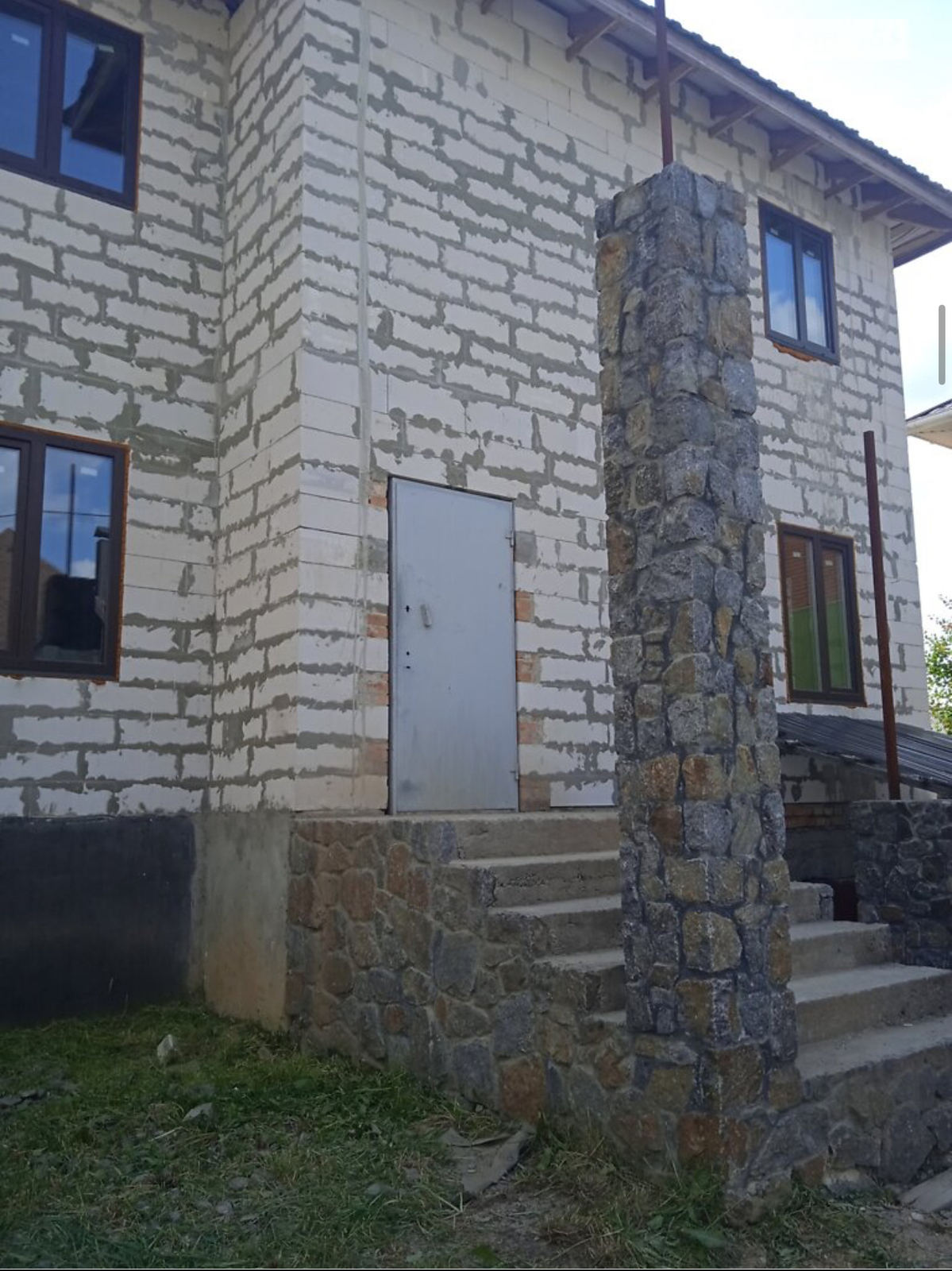 ������ 2 ����������� ������� ������ � ������� �� 5 �����, 230 ��. �, 6 �����, �� ���. ������ ���� 1