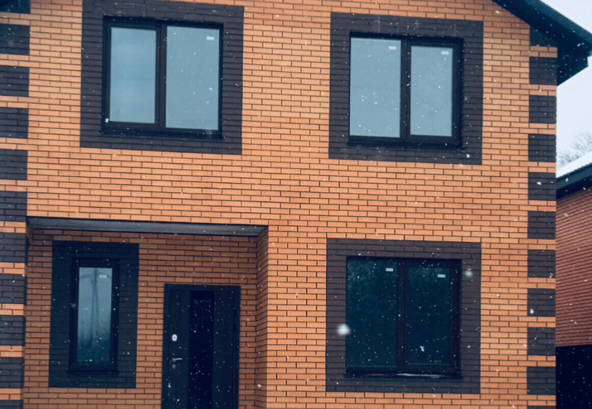 Продаж 2 поверхового будинку з ділянкою на 4 сотки, 118 кв. м, 4 кімнати, на пр. Весняний фото 1 Продаж 2 поверхового будинку з ділянкою на 4 сотки, 118 кв. м, 4 кімнати, на пр. Весняний фото 1