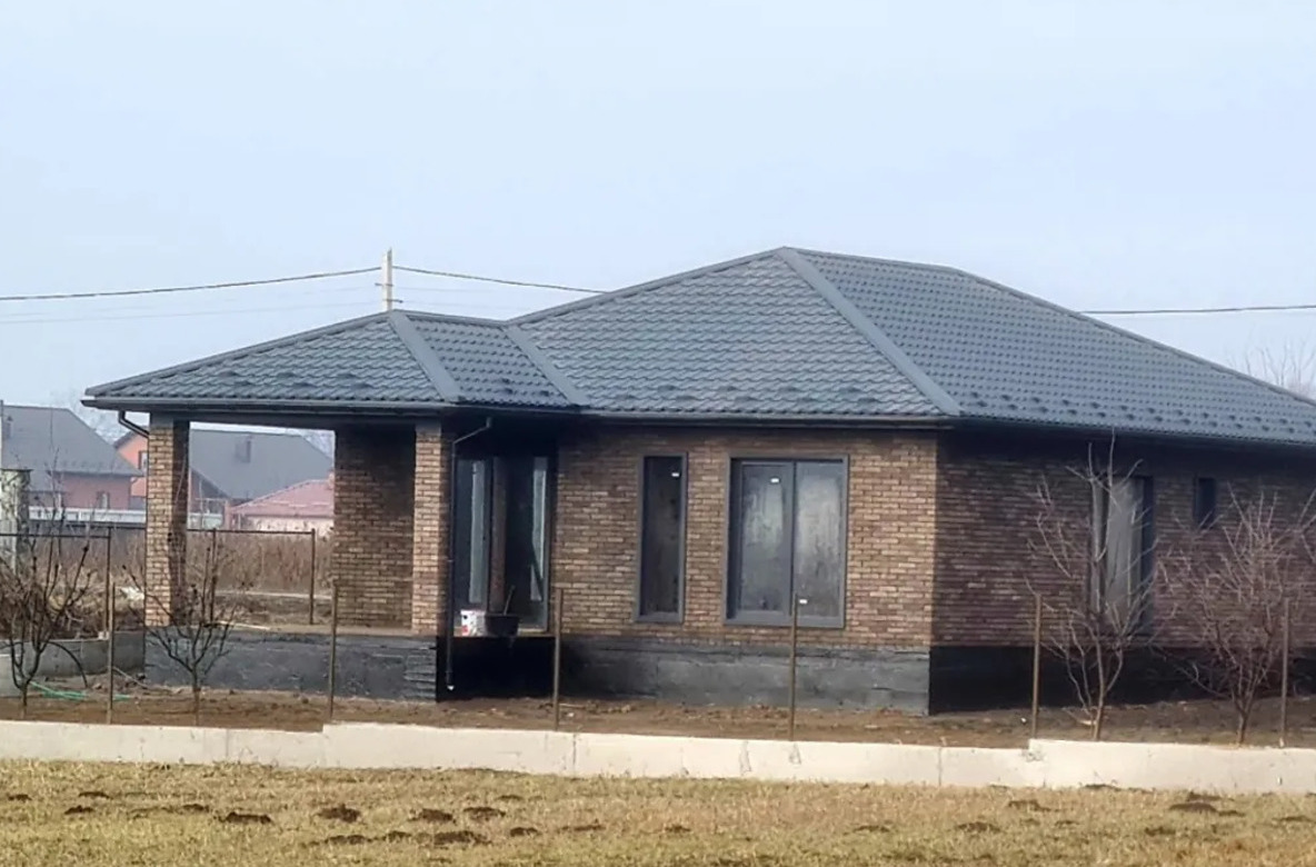 Продаж 1 поверхового будинку з ділянкою на 5 соток, 110 кв. м, 3 кімнати, на вул. В’ячеслава Чорновола фото 1 Продаж 1 поверхового будинку з ділянкою на 5 соток, 110 кв. м, 3 кімнати, на вул. В’ячеслава Чорновола фото 1