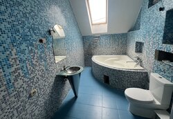 ������ 2 ����������� ������� � ������� �� 5 �����, 226 ��. �., ����. ����� �������������� ���� 12