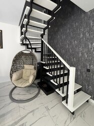 ������ 2 ����������� ��������� � ������� �� 1.5 �����, 90 ��. �., ����. �������� ���� 14