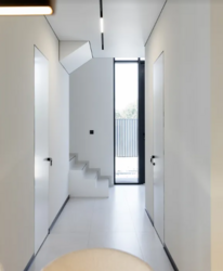 Продаж 2 поверхового будинку з ділянкою на 5 соток, 180 кв. м, 3 кімнати, на вул. Мирна фото 13 Продаж 2 поверхового будинку з ділянкою на 5 соток, 180 кв. м, 3 кімнати, на вул. Мирна фото 13