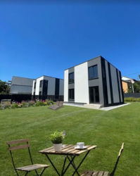 ������ 2 ����������� ������� � ������� �� 5 �����, 123 ��. �, 4 ������, �� ����. ��� ��������� ���� 3