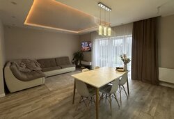 ������ 2 ����������� �������� � ������� �� 3.7 �����, 134.11 ��. �, 3-� ��. ������������� ���� 10