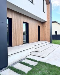 Продаж 2 поверхового будинку з мансардою і ділянкою на 12 соток, 140 кв. м, 4 кімнати, на вул. Квітнева фото 2 Продаж 2 поверхового будинку з мансардою і ділянкою на 12 соток, 140 кв. м, 4 кімнати, на вул. Квітнева фото 2