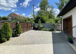 Продаж 2 поверхового будинку з гаражем і ділянкою на 6 соток, 236 кв. м, 7 кімнат, на вул. Синьоводська фото 13 Продаж 2 поверхового будинку з гаражем і ділянкою на 6 соток, 236 кв. м, 7 кімнат, на вул. Синьоводська фото 13