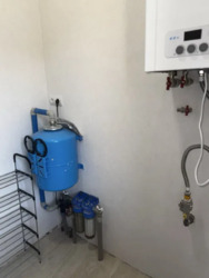 Продаж будинка з ремонтом, пров. Весняний фото 16 Продаж будинка з ремонтом, пров. Весняний фото 16