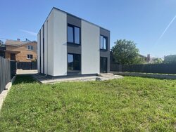 Продаж 2 поверхового будинку з ділянкою на 5 соток, 121 кв. м, 4 кімнати, на пров. Яна Засідателя фото 8 Продаж 2 поверхового будинку з ділянкою на 5 соток, 121 кв. м, 4 кімнати, на пров. Яна Засідателя фото 8