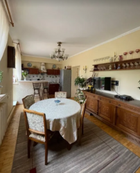 ������ 2 ����������� ������� ������� � ������� �� 25 �����, 170 ��. �, 3 ������, �� ���. �������� ���� 3