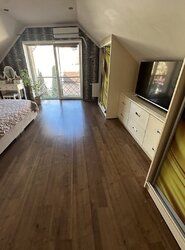  2       2.5 , 196 . .  10