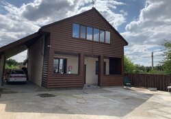 Продаж 2 поверхового будинку з ділянкою на 4 сотки, 150 кв. м, 3 кімнати фото 2 Продаж 2 поверхового будинку з ділянкою на 4 сотки, 150 кв. м, 3 кімнати фото 2