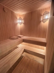 ������ 1 ����������� ������� � ������� � ������� �� 21 �����, 301 ��. �, 4 ������, �� ���. ������� ���� 8