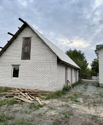 ������ 2 ����������� ������� � ������� �� 25 �����, 180 ��. �. ���� 6