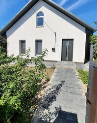 Продаж 1 поверхового будинку з ділянкою на 6 соток, 86 кв. м, 3 кімнати, на 2-й пров. Мирослава Скорика фото 1 Продаж 1 поверхового будинку з ділянкою на 6 соток, 86 кв. м, 3 кімнати, на 2-й пров. Мирослава Скорика фото 1