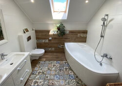 Продаж 2 поверхового будинку з гаражем і ділянкою на 6 соток, 236 кв. м, 7 кімнат, на вул. Синьоводська фото 2 Продаж 2 поверхового будинку з гаражем і ділянкою на 6 соток, 236 кв. м, 7 кімнат, на вул. Синьоводська фото 2